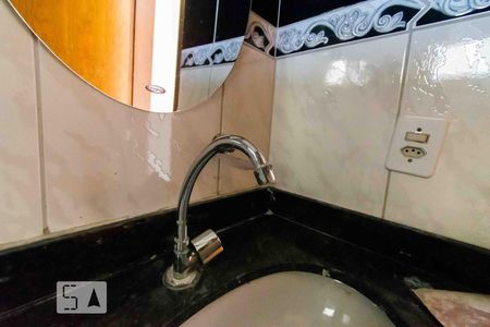 Banheiro de apartamento para alugar com 2 quartos, 80m² em Setor Habitacional Vicente Pires (taguatinga), Brasília