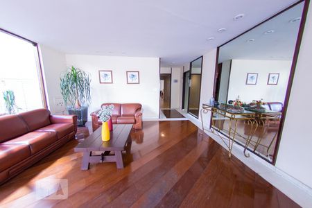 Apartamento à venda com 48m², 1 quarto e 1 vaga Apartamento à venda com 48m², 1 quarto e 1 vagaHall de Entrada