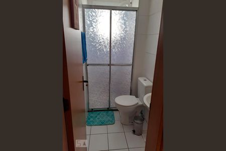 Banheiro de apartamento à venda com 2 quartos, 70m² em Vila Nova, Novo Hamburgo