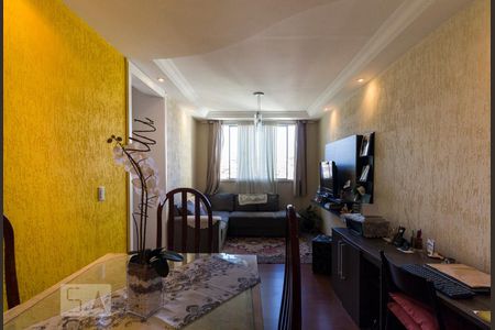 Apartamento à venda com 69m², 2 quartos e 1 vagaSala