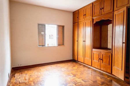 Quarto 1 de casa à venda com 2 quartos, 185m² em Vila Bertioga, São Paulo
