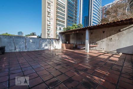 Casa à venda com 500m², 3 quartos e 6 vagasChurrasqueira