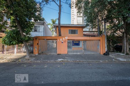 Casa à venda com 500m², 3 quartos e 6 vagasFachada