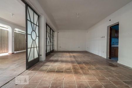 Casa à venda com 500m², 3 quartos e 6 vagasSalão de Festas