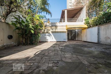 Casa à venda com 500m², 3 quartos e 6 vagasQuintal
