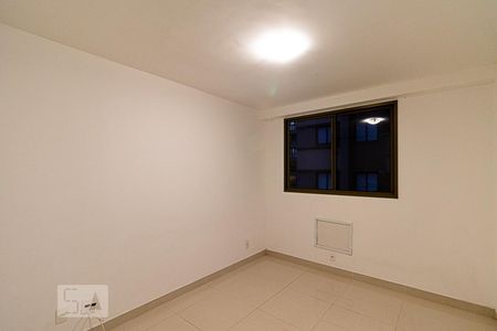 Apartamento para alugar com 85m², 2 quartos e 1 vagaSuíte