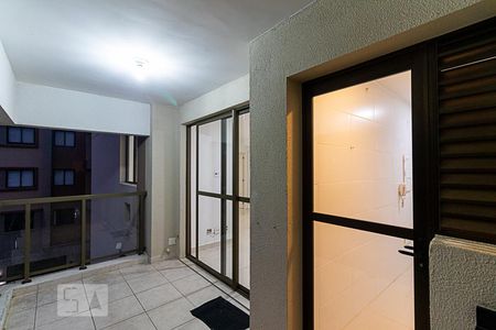 Apartamento para alugar com 85m², 2 quartos e 1 vagaVaranda
