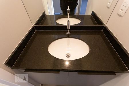 Banheiro - Torneira de kitnet/studio para alugar com 1 quarto, 25m² em Cerqueira César, São Paulo