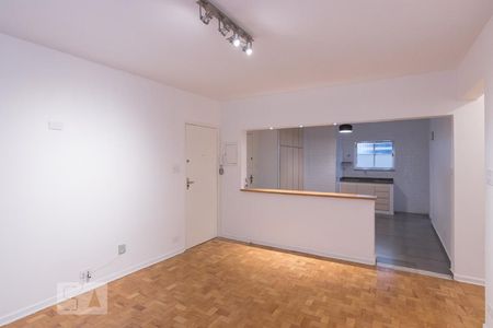 Apartamento para alugar com 75m², 2 quartos e 1 vagaSala