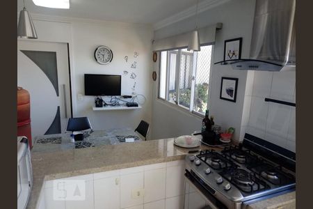 Apartamento à venda com 186m², 4 quartos e 4 vagasCozinha