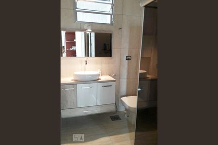 Banheiro de apartamento à venda com 3 quartos, 76m² em Jardim García, Campinas