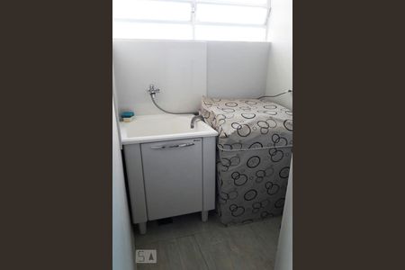 Lavanderia de apartamento à venda com 3 quartos, 76m² em Jardim García, Campinas