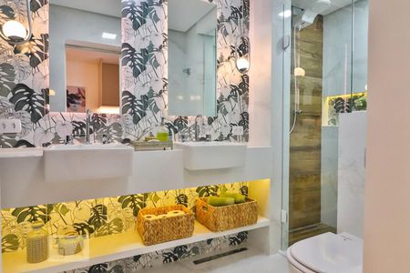 Apartamento para alugar com 120m², 3 quartos e 2 vagasBanheiro do Quarto 2