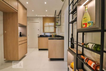 Cozinha de apartamento para alugar com 3 quartos, 120m² em Pinheiros, São Paulo