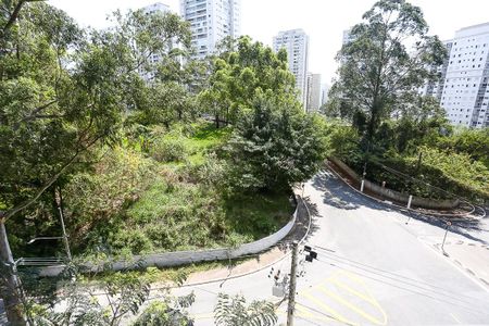 varanda de kitnet/studio à venda com 1 quarto, 38m² em Vila Andrade, São Paulo