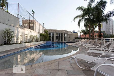 Apartamento à venda com 50m², 2 quartos e 1 vaga Apartamento à venda com 50m², 2 quartos e 1 vagaÁrea comum - Piscina