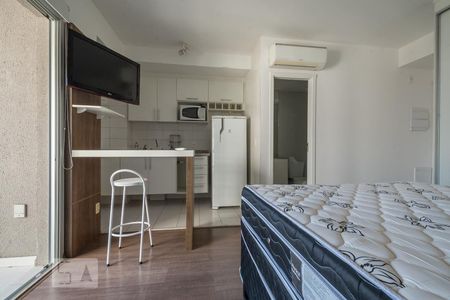 Quarto de kitnet/studio para alugar com 1 quarto, 32m² em Cidade Monções, São Paulo