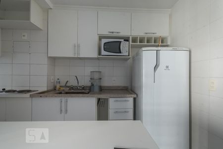 Studio para alugar com 32m², 1 quarto e 1 vaga Studio para alugar com 32m², 1 quarto e 1 vagaCozinha