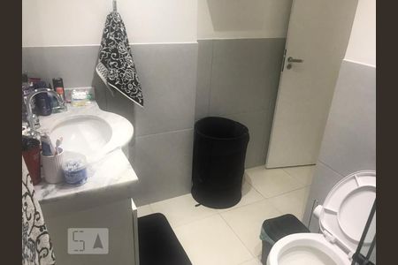 Banheiro de apartamento para alugar com 2 quartos, 76m² em Tijuca, Rio de Janeiro