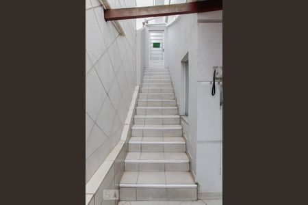 Casa à venda com 270m², 3 quartos e 2 vagasCorredor Externo