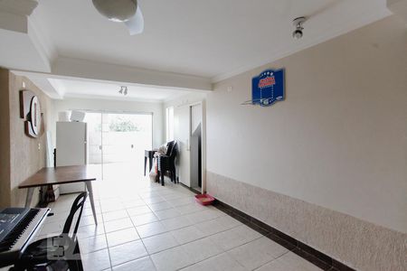 Casa à venda com 270m², 3 quartos e 2 vagasSalão de festas