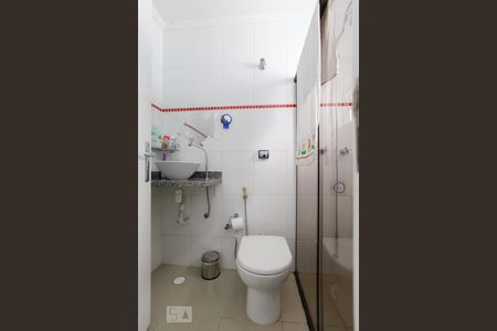 Casa à venda com 270m², 3 quartos e 2 vagasBanheiro da Suíte 2