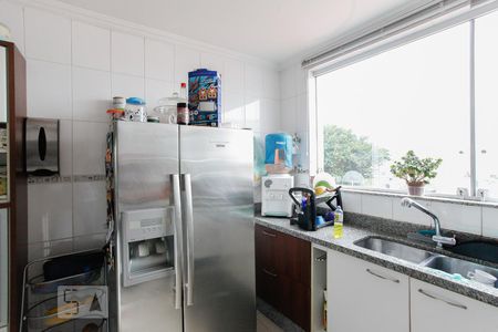 Casa à venda com 270m², 3 quartos e 2 vagasCozinha