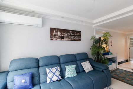 Sala de casa à venda com 3 quartos, 270m² em Parque Jabaquara, São Paulo