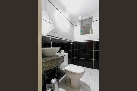 Casa à venda com 270m², 3 quartos e 2 vagasBanheiro Social