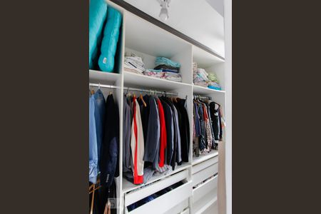 Casa à venda com 270m², 3 quartos e 2 vagasCloset da Suíte 3