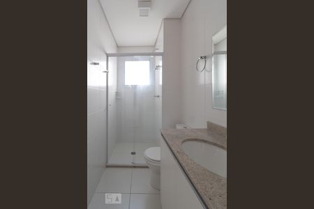Banheiro de apartamento para alugar com 2 quartos, 67m² em Centro, Osasco