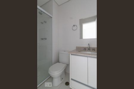 Banheiro de apartamento à venda com 2 quartos, 67m² em Centro, Osasco