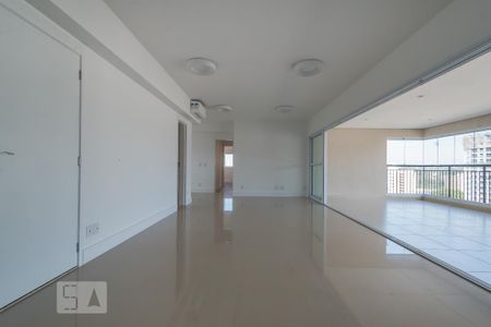 Apartamento para alugar com 213m², 3 quartos e 4 vagasSala