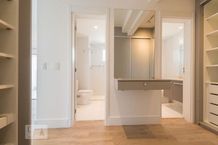 Apartamento para alugar com 213m², 3 quartos e 4 vagasCloset Suíte 3