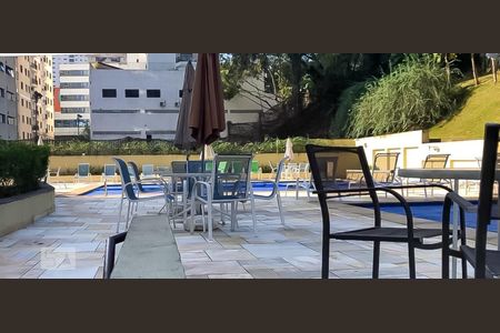Apartamento à venda com 114m², 3 quartos e 2 vagasPiscina