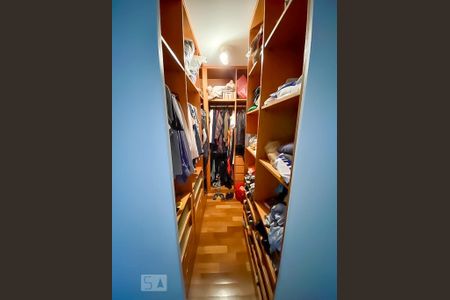 Apartamento à venda com 114m², 3 quartos e 2 vagasCloset da suíte