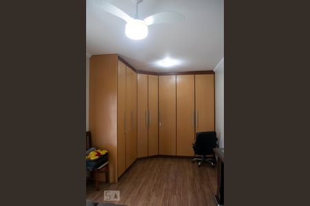 Casa à venda com 340m², 5 quartos e 6 vagasQUARTO 2 SUITE