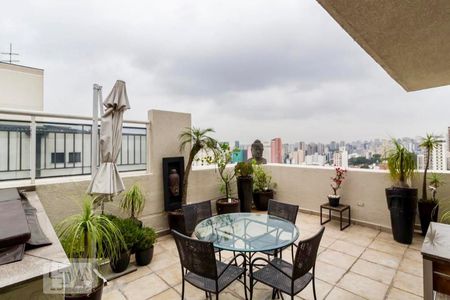 Apartamento à venda com 200m², 2 quartos e 3 vagasVaranda 02