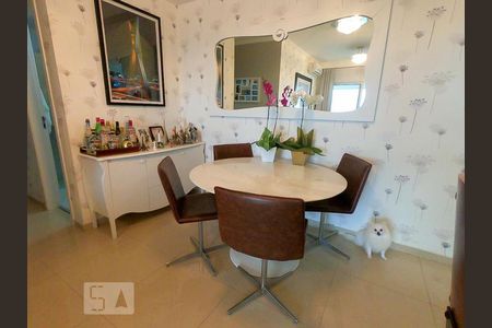 Apartamento à venda com 64m², 2 quartos e 1 vagaSala