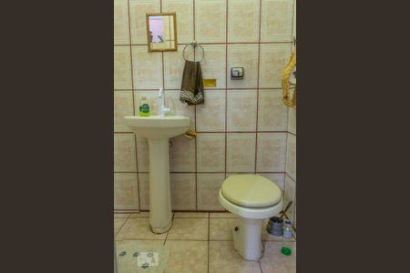 Casa à venda com 250m², 3 quartos e 3 vagasBanheiro 3