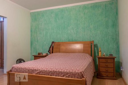 Casa à venda com 250m², 3 quartos e 3 vagasSuíte