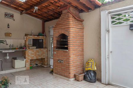 Casa à venda com 250m², 3 quartos e 3 vagasChurrasqueira
