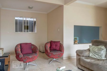 Sala de casa à venda com 3 quartos, 250m² em Parque Peruche, São Paulo