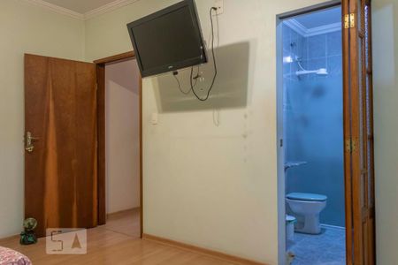 Casa à venda com 250m², 3 quartos e 3 vagasSuíte