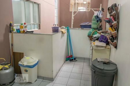 Casa à venda com 250m², 3 quartos e 3 vagasLavanderia