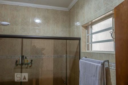 Casa à venda com 250m², 3 quartos e 3 vagasBanheiro 2