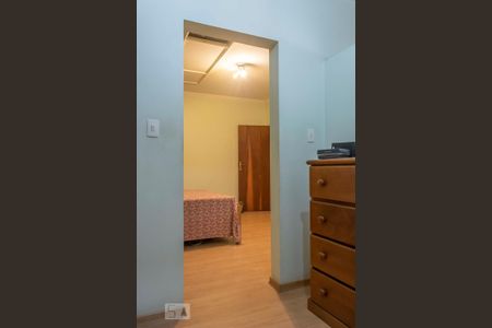 Casa à venda com 250m², 3 quartos e 3 vagasCloset