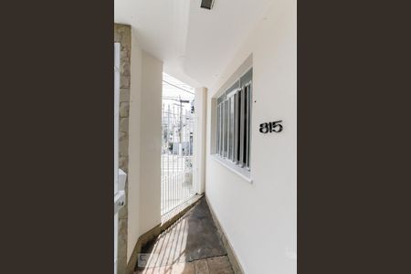 Casa para alugar com 80m², 2 quartos e sem vagaEntrada