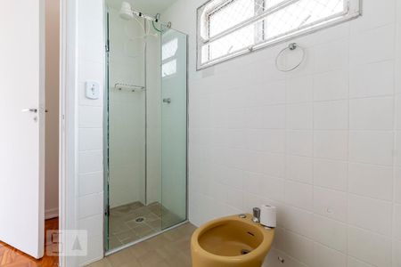 Banheiro de apartamento para alugar com 1 quarto, 62m² em Sumarezinho, São Paulo