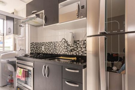 Cozinha de apartamento para alugar com 2 quartos, 45m² em Vila Santa Teresinha, São Paulo